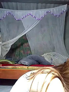 Snapshot of Lee-Thee chatting on 5, 2, 2026 Lee-Thee online show from 5, 2, 2026