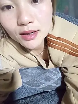 Snapshot of Lee-Thee chatting on 1, 2, 2026 Lee-Thee online show from 1, 2, 2026