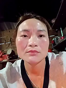 Snapshot of Lee-Thee chatting on 19, 1, 2026 Lee-Thee online show from 19, 1, 2026