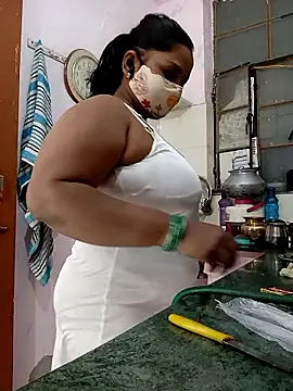 CUTE-LOVE-SWEETS online show from 20, 2, 2026