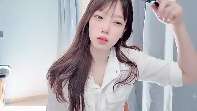 yuyayayu online show from 2, 12, 2025