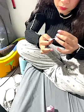 VioleeSaenz online show from 25, 11, 2025