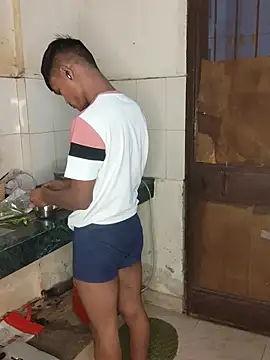 Snapshot of Zinexraj chatting on 25, 2, 2026 Zinexraj online show from 25, 2, 2026