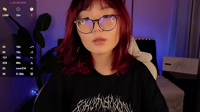 Erica Asti online show from 22, 11, 2025