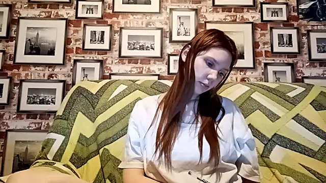 EvieBaggette online show from 3, 12, 2025