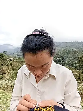 meomeo-00 online show from 24, 2, 2026