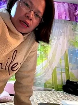 Yes-Baby-A online show from 15, 12, 2025