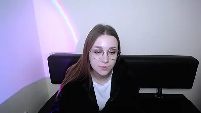 Snapshot of MillaTems_ chatting on 18, 11, 2025 MillaTems online show from 18, 11, 2025