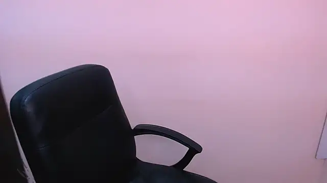 Snapshot of MillaTems_ chatting on 28, 11, 2025 MillaTems online show from 28, 11, 2025