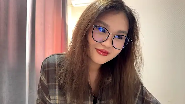 HoneyKitsu online show from 21, 11, 2025