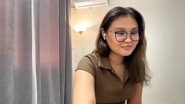 HoneyKitsu online show from 20, 11, 2025