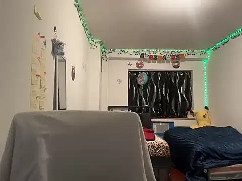 tinydaisy21 online show from 18, 11, 2025