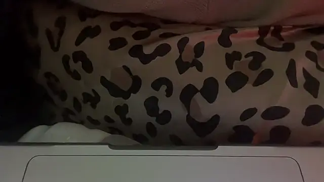 tinydaisy21 online show from 27, 11, 2025