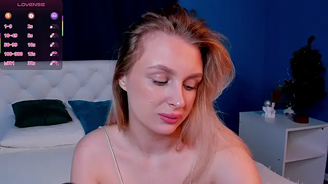 Snapshot of KiraRuiz chatting on 12, 2, 2026 KiraRuiz online show from 12, 2, 2026