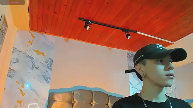 Snapshot of James_Adams_01 chatting on 24, 2, 2026 James Adams 01 online show from 24, 2, 2026