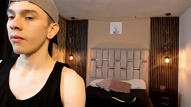 Snapshot of James_Adams_01 chatting on 20, 2, 2026 James Adams 01 online show from 20, 2, 2026