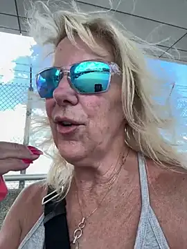 Snapshot of FitCougar chatting on 14, 5, 2026 FitCougar online show from 14, 5, 2026