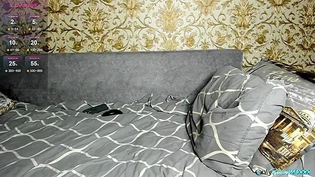 Maxhornyblondieman online show from 24, 2, 2026