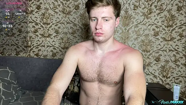 Maxhornyblondieman online show from 20, 5, 2026