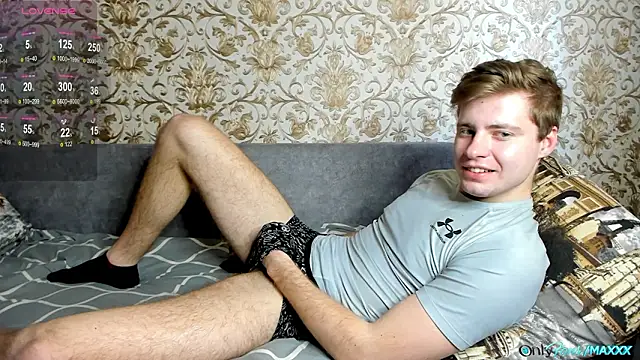 Maxhornyblondieman online show from 28, 2, 2026