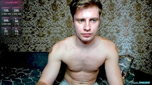 Maxhornyblondieman online show from 16, 3, 2026