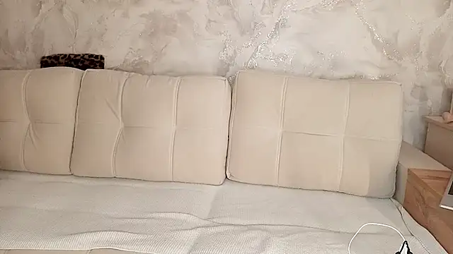 MileyMyth online show from 28, 11, 2025