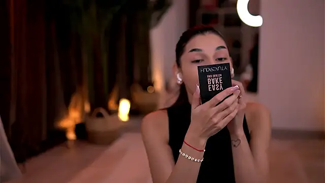 Snapshot of LuvCaprice chatting on 9, 2, 2026 LuvCaprice online show from 9, 2, 2026