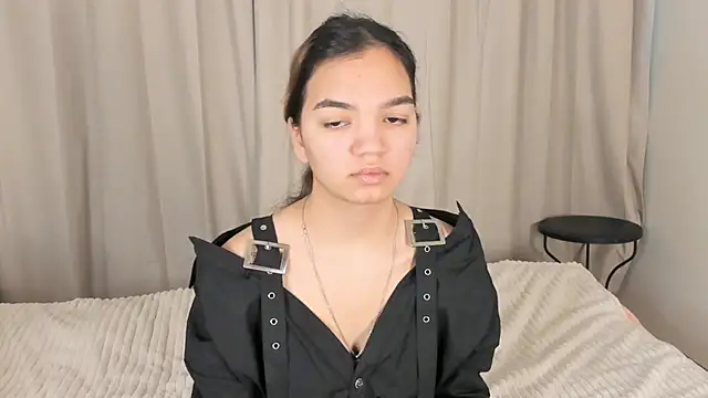 CoreenLuebbers online show from 21, 11, 2025