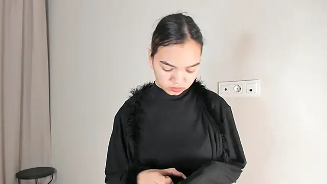 CoreenLuebbers online show from 24, 11, 2025