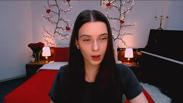 charming berry online show from 30, 11, 2025