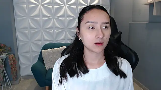 HorneyyQueen online show from 22, 11, 2025