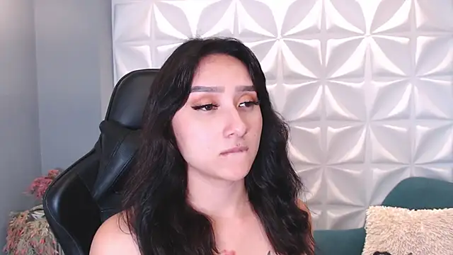 HorneyyQueen online show from 25, 11, 2025