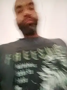 Snapshot of Dom_Dj chatting on 18, 11, 2025 Dom Dj online show from 18, 11, 2025