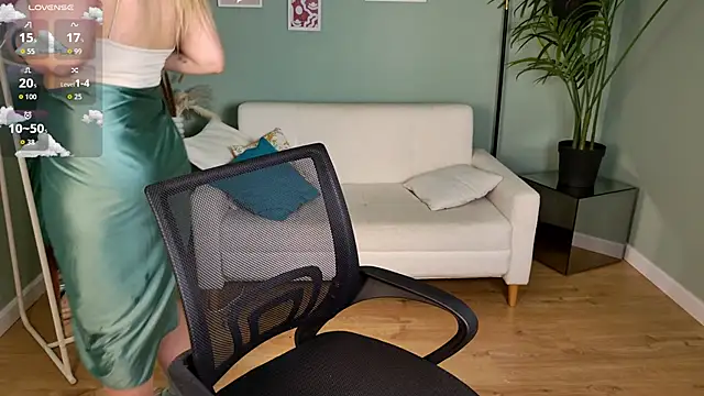 cute eyes shine online show from 19, 11, 2025