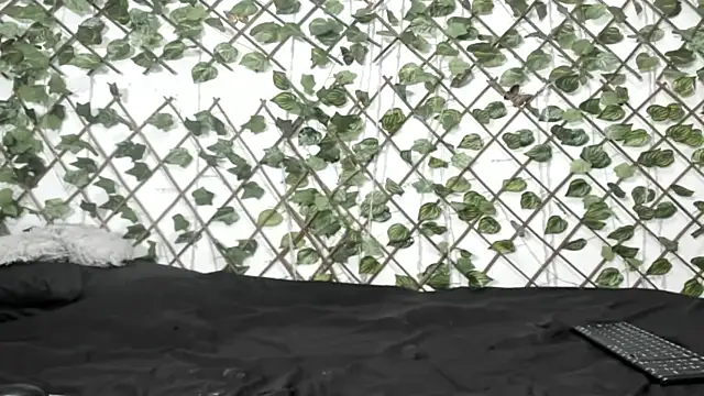 LittlePeach  online show from 29, 3, 2026