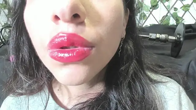 LittlePeach  online show from 23, 3, 2026