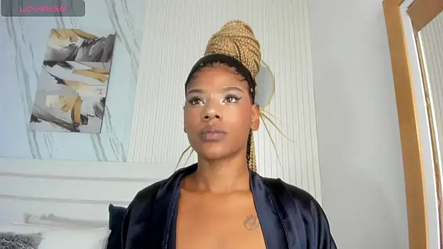 Afro Luna online show from 7, 5, 2026
