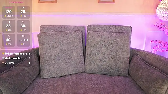 MeganLowell online show from 10, 4, 2026