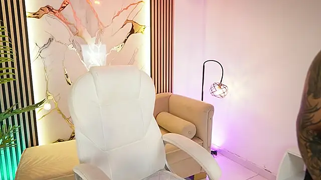 MeganLowell online show from 5, 12, 2025