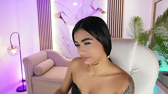 MeganLowell online show from 22, 12, 2025