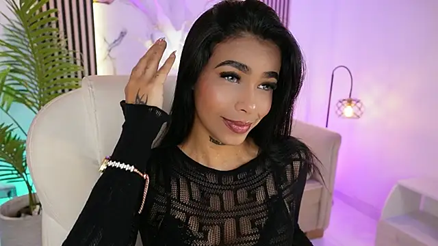 MeganLowell online show from 21, 11, 2025