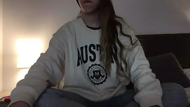 Snapshot of Martimartinaxx chatting on 10, 2, 2026 Martimartinaxx online show from 10, 2, 2026