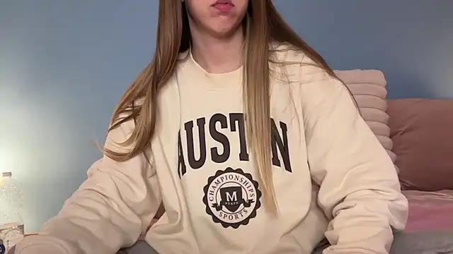 Snapshot of Martimartinaxx chatting on 13, 1, 2026 Martimartinaxx online show from 13, 1, 2026