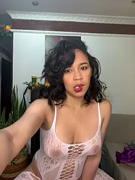 Snapshot of Esmerald_1111 chatting on 18, 2, 2026 Esmerald 1111 online show from 18, 2, 2026