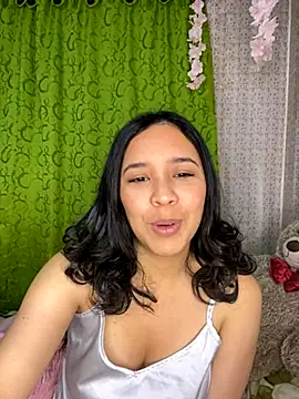 Esmerald 1111 online show from 28, 11, 2025