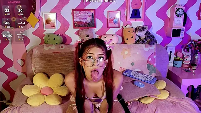 the girl with the red hai online show from 21, 11, 2025