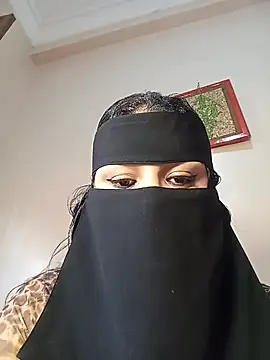 Snapshot of fati35flou chatting on 26, 6, 2026 fati35flou online show from 26, 6, 2026