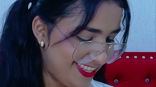 LeahSole online show from 26, 11, 2025