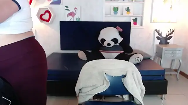 danna garza online show from 6, 2, 2026