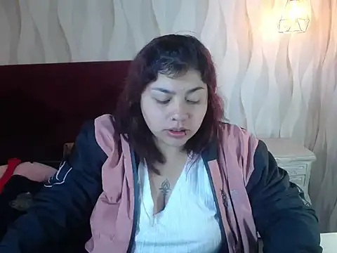 danna garza online show from 1, 12, 2025